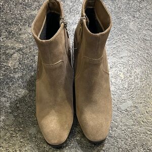 Blondo Waterproof Women's Tan Ankle Booties